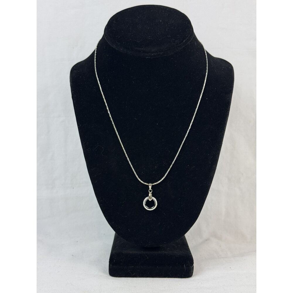 Beautiful Necklace w/Circular Hoop Pendant | 18” Chain